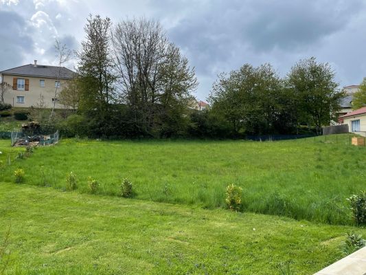 Vente terrain LAFEUILLADE-EN-VEZIE Cantal